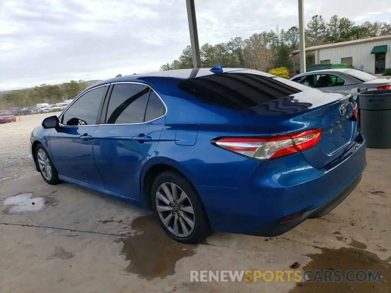 2 Photograph of a damaged car 4T1B11HK4KU192760 TOYOTA CAMRY 2019