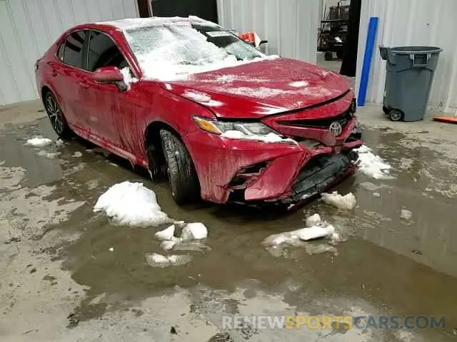 10 Photograph of a damaged car 4T1B11HK4KU194637 TOYOTA CAMRY 2019
