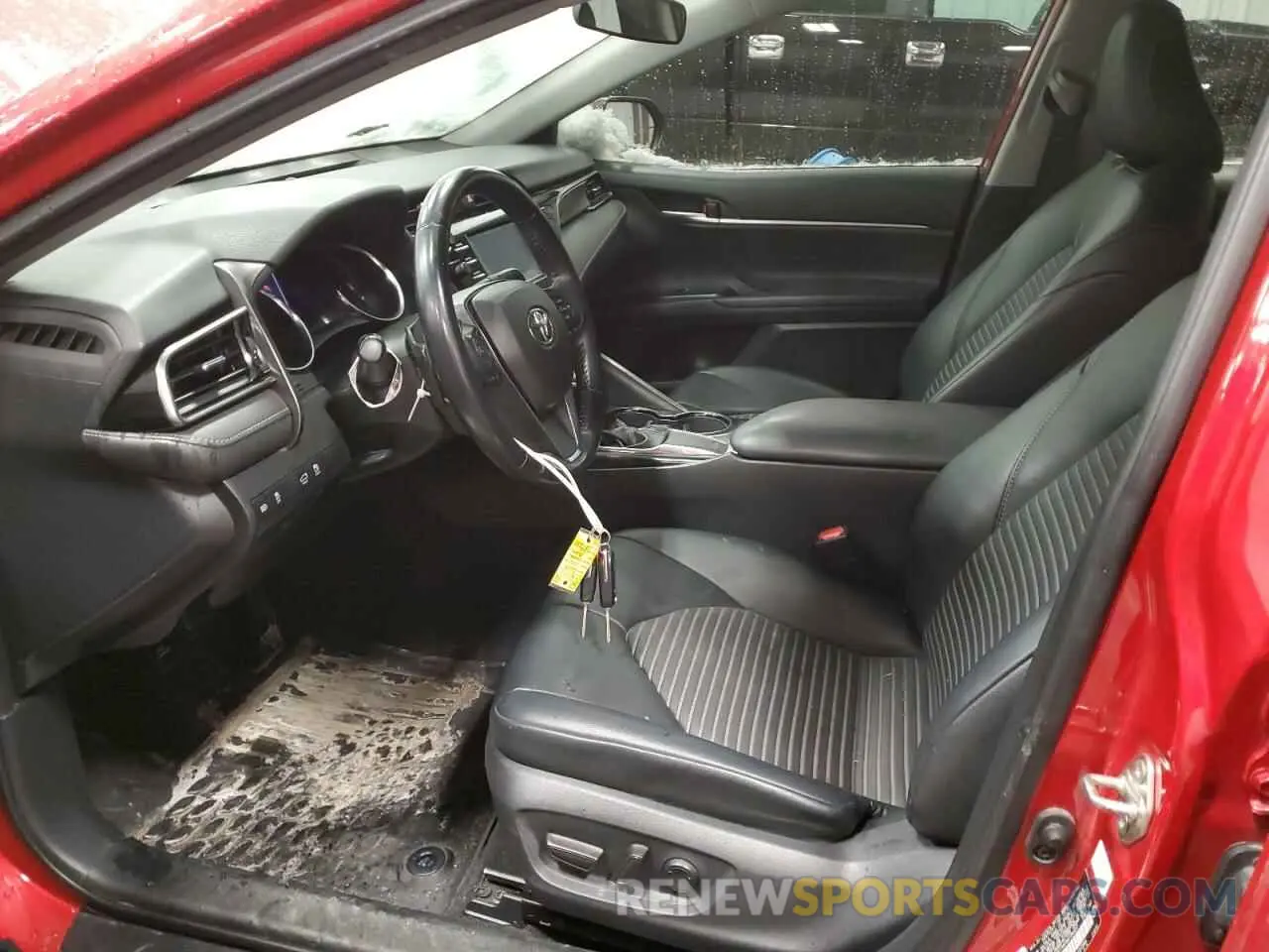 7 Photograph of a damaged car 4T1B11HK4KU194637 TOYOTA CAMRY 2019
