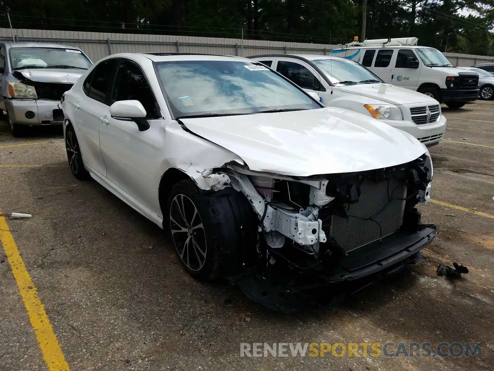 1 Photograph of a damaged car 4T1B11HK4KU197103 TOYOTA CAMRY 2019