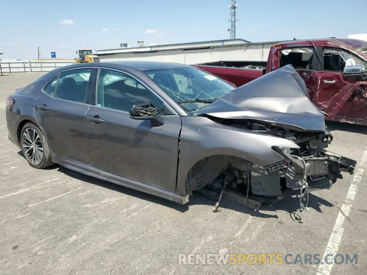 4 Photograph of a damaged car 4T1B11HK4KU197568 TOYOTA CAMRY 2019