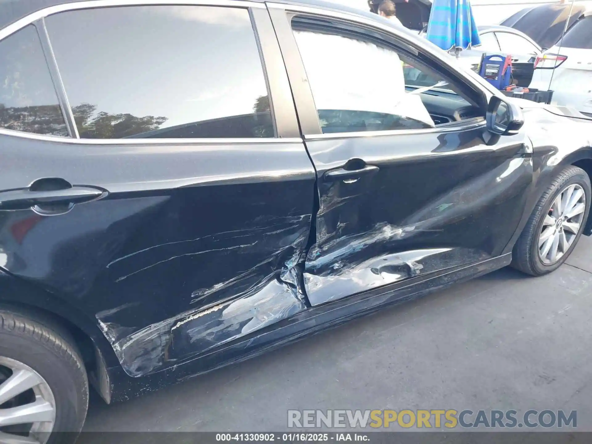 6 Photograph of a damaged car 4T1B11HK4KU198722 TOYOTA CAMRY 2019