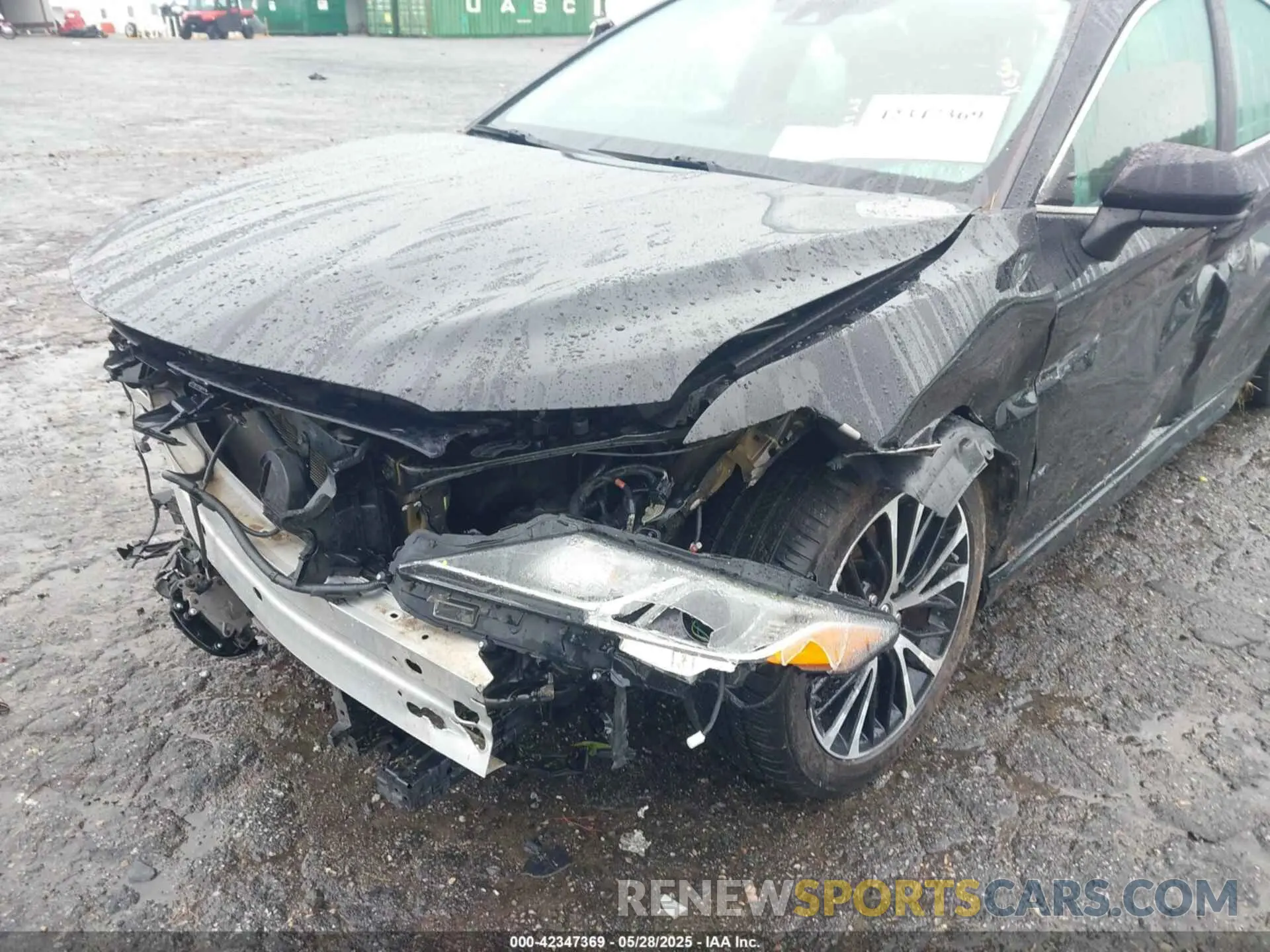 19 Photograph of a damaged car 4T1B11HK4KU199191 TOYOTA CAMRY 2019