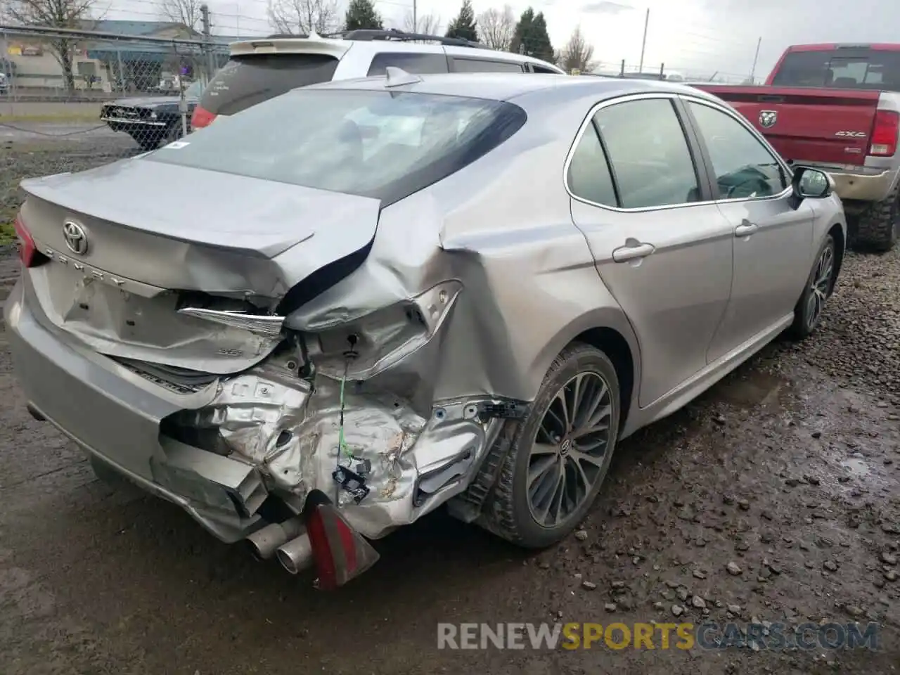 4 Photograph of a damaged car 4T1B11HK4KU201778 TOYOTA CAMRY 2019