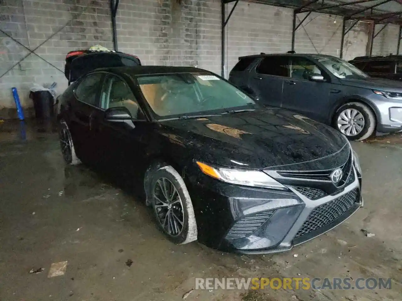 1 Photograph of a damaged car 4T1B11HK4KU204213 TOYOTA CAMRY 2019