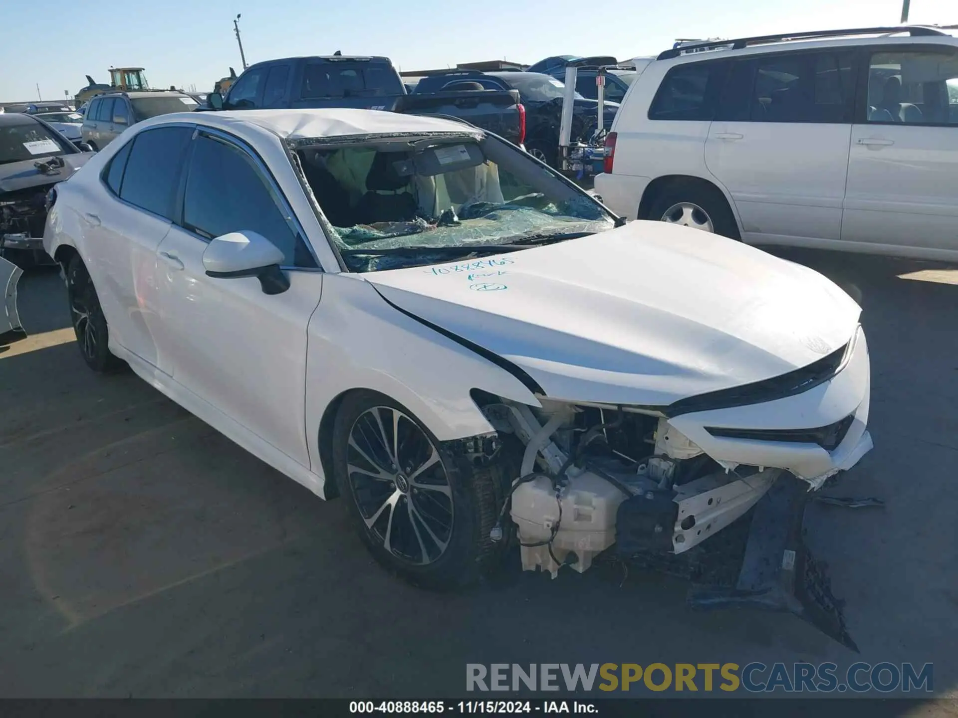 1 Photograph of a damaged car 4T1B11HK4KU206690 TOYOTA CAMRY 2019