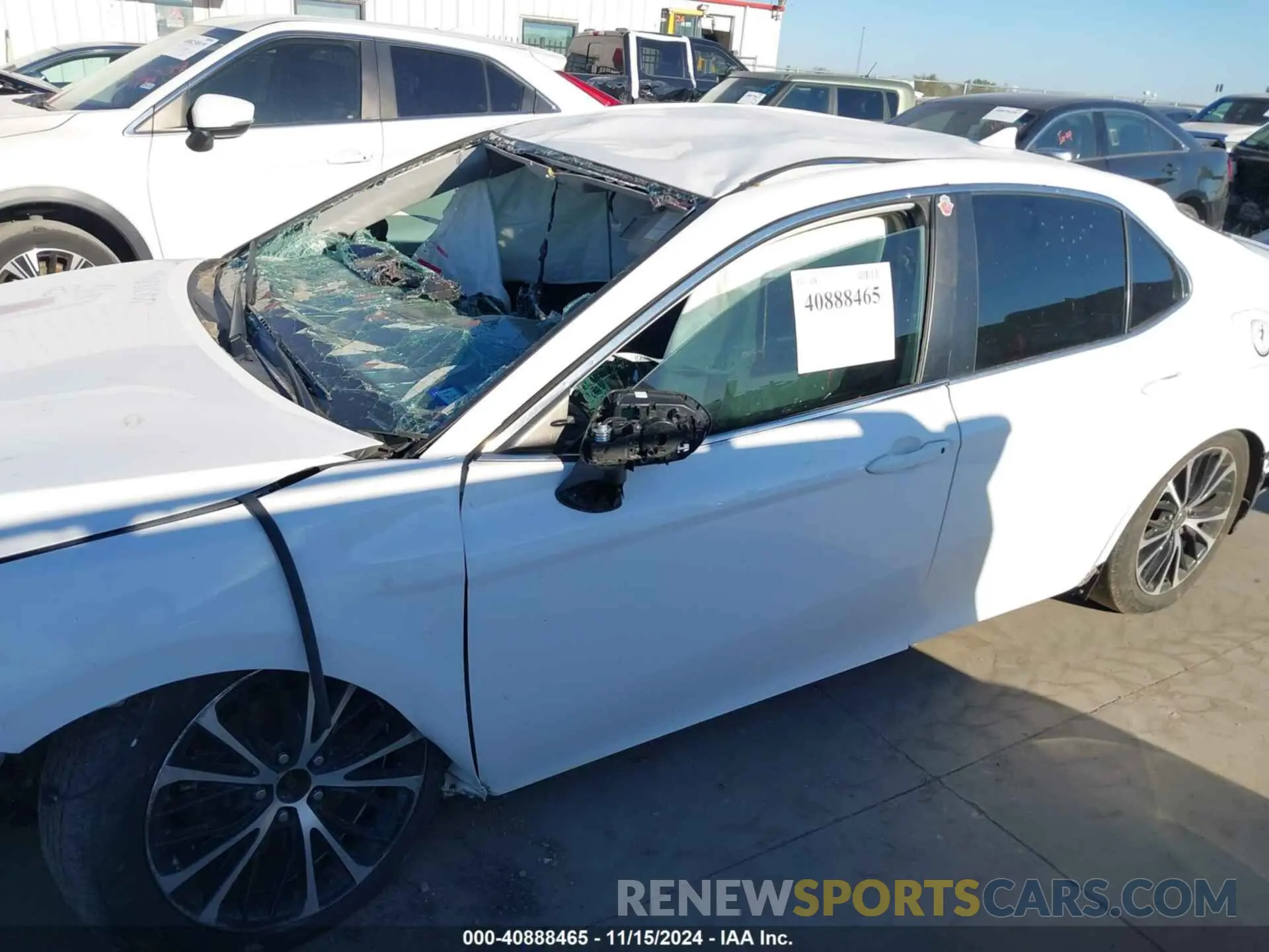 6 Photograph of a damaged car 4T1B11HK4KU206690 TOYOTA CAMRY 2019