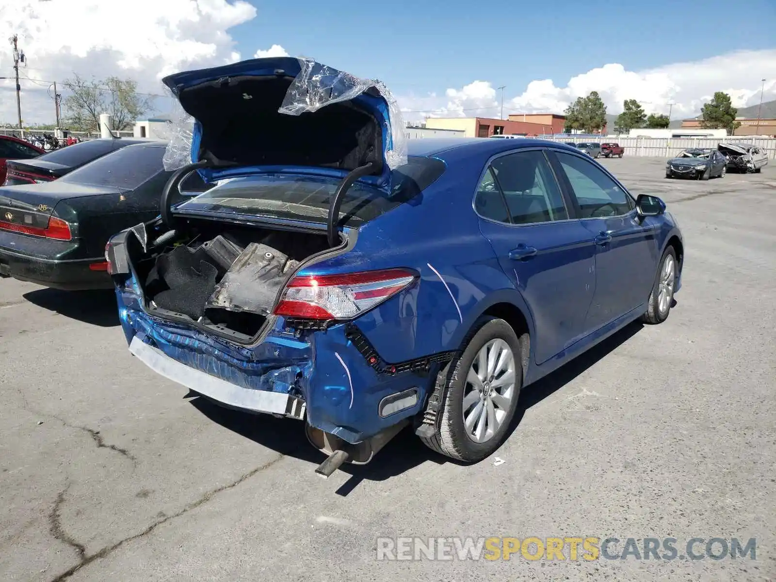 4 Photograph of a damaged car 4T1B11HK4KU207368 TOYOTA CAMRY 2019