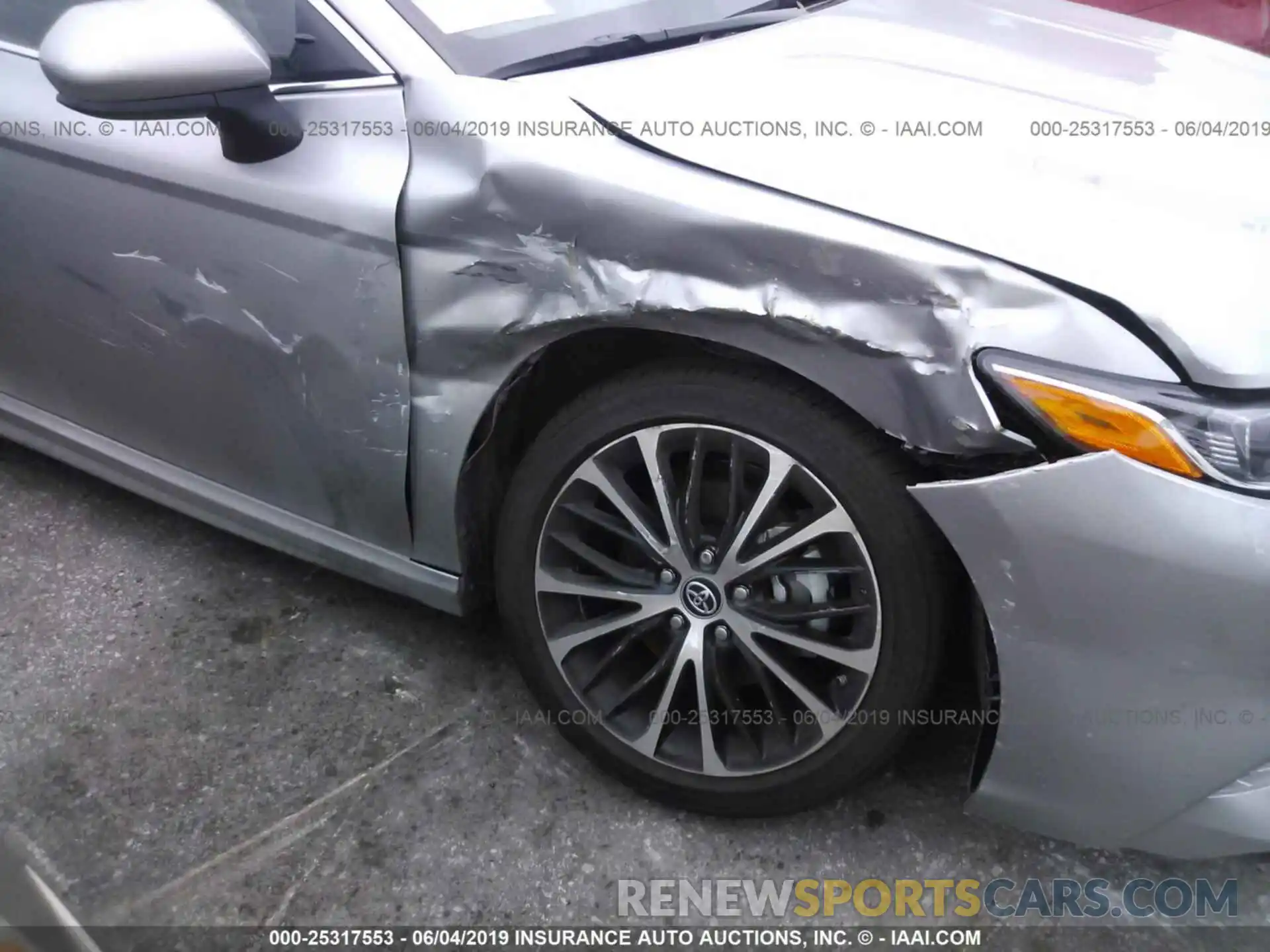 6 Photograph of a damaged car 4T1B11HK4KU210349 TOYOTA CAMRY 2019