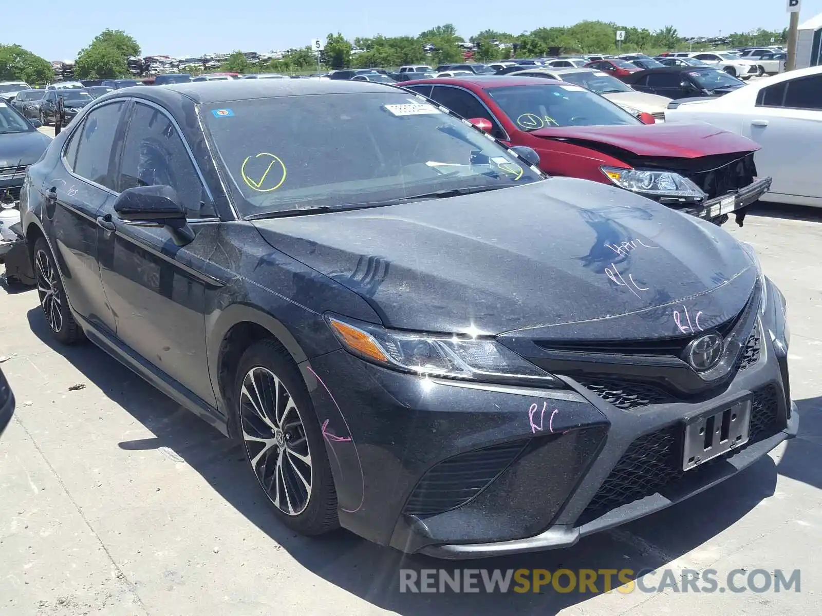 1 Photograph of a damaged car 4T1B11HK4KU211503 TOYOTA CAMRY 2019