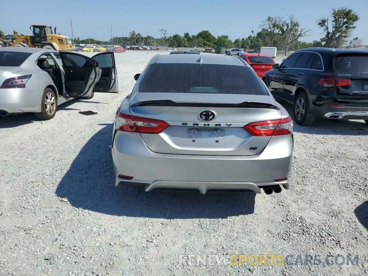 6 Photograph of a damaged car 4T1B11HK4KU216328 TOYOTA CAMRY 2019