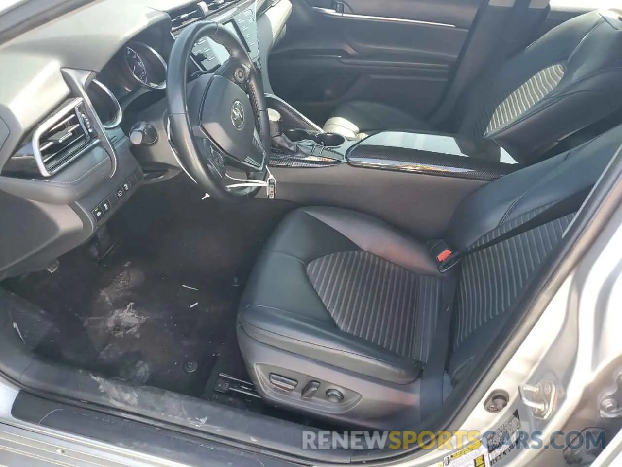7 Photograph of a damaged car 4T1B11HK4KU216328 TOYOTA CAMRY 2019