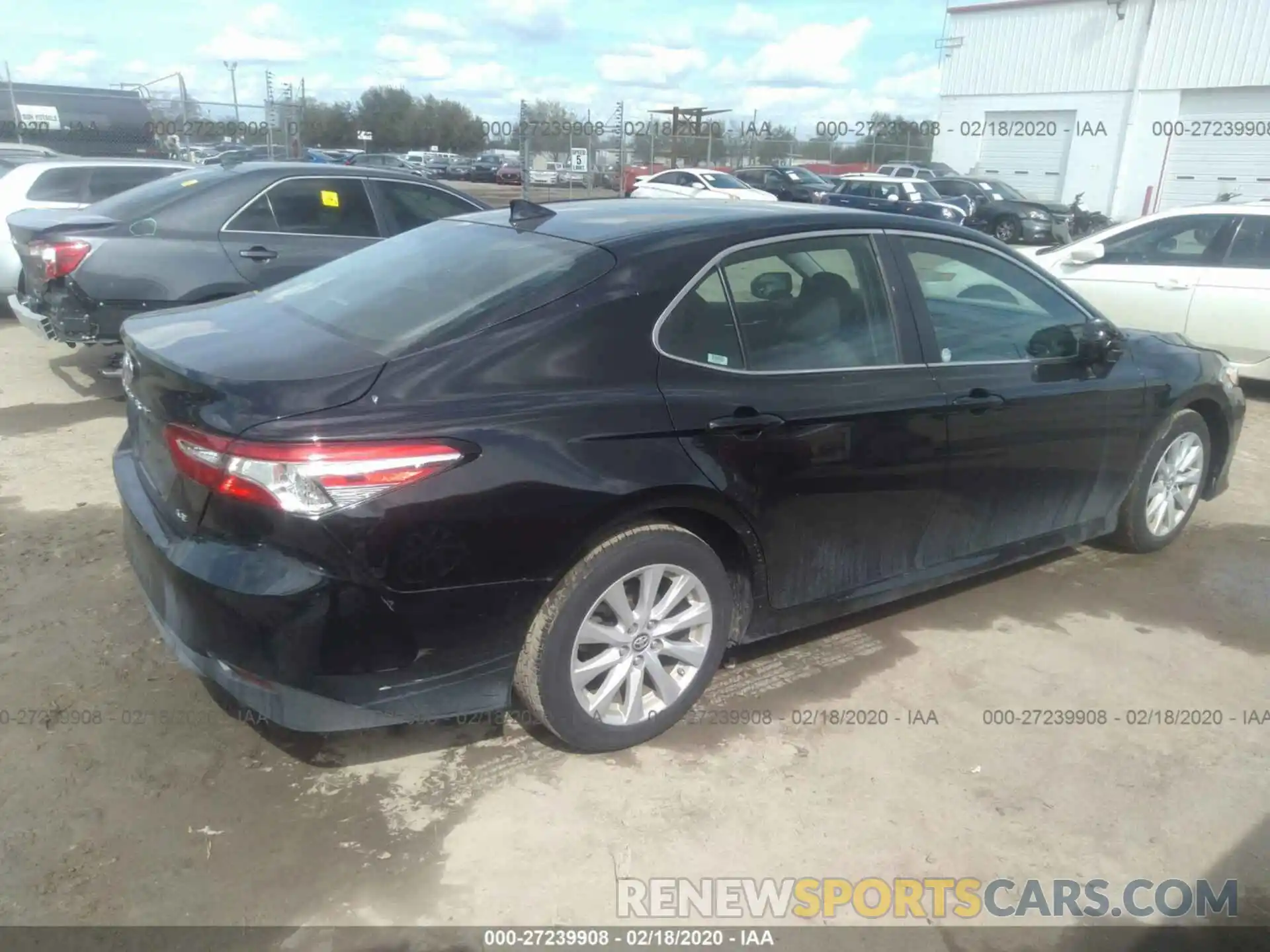 4 Photograph of a damaged car 4T1B11HK4KU217379 TOYOTA CAMRY 2019