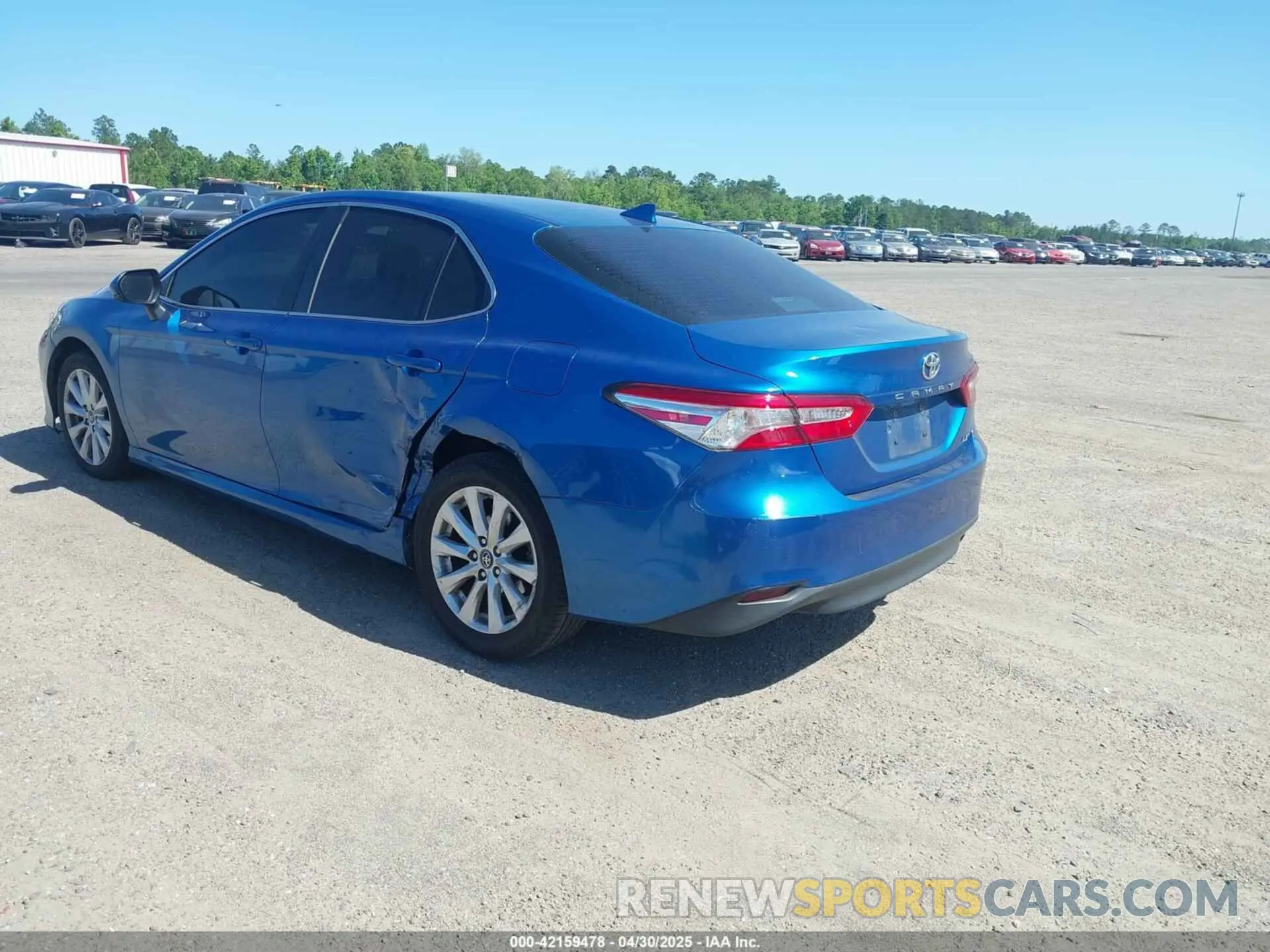 3 Photograph of a damaged car 4T1B11HK4KU223277 TOYOTA CAMRY 2019