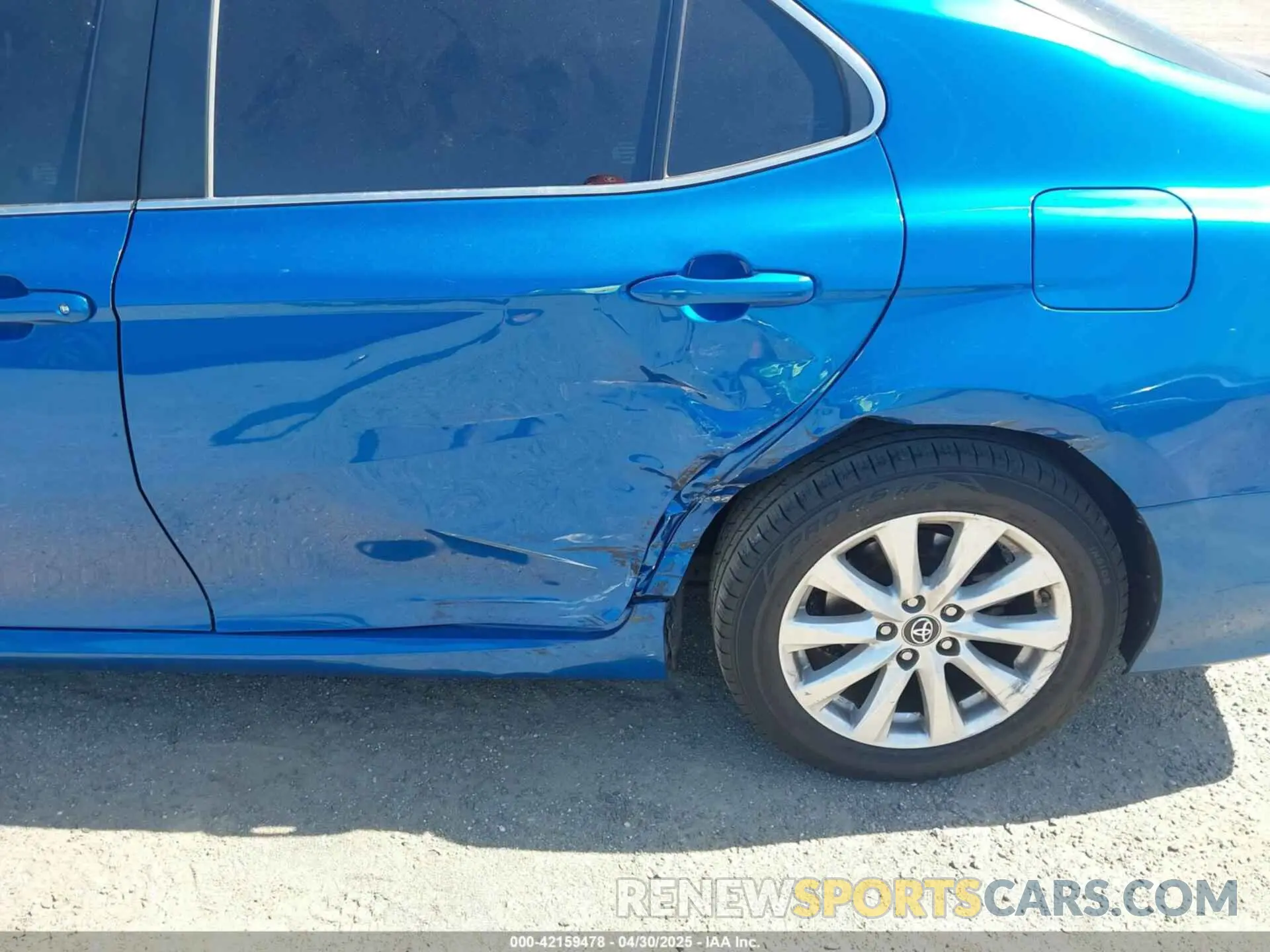6 Photograph of a damaged car 4T1B11HK4KU223277 TOYOTA CAMRY 2019