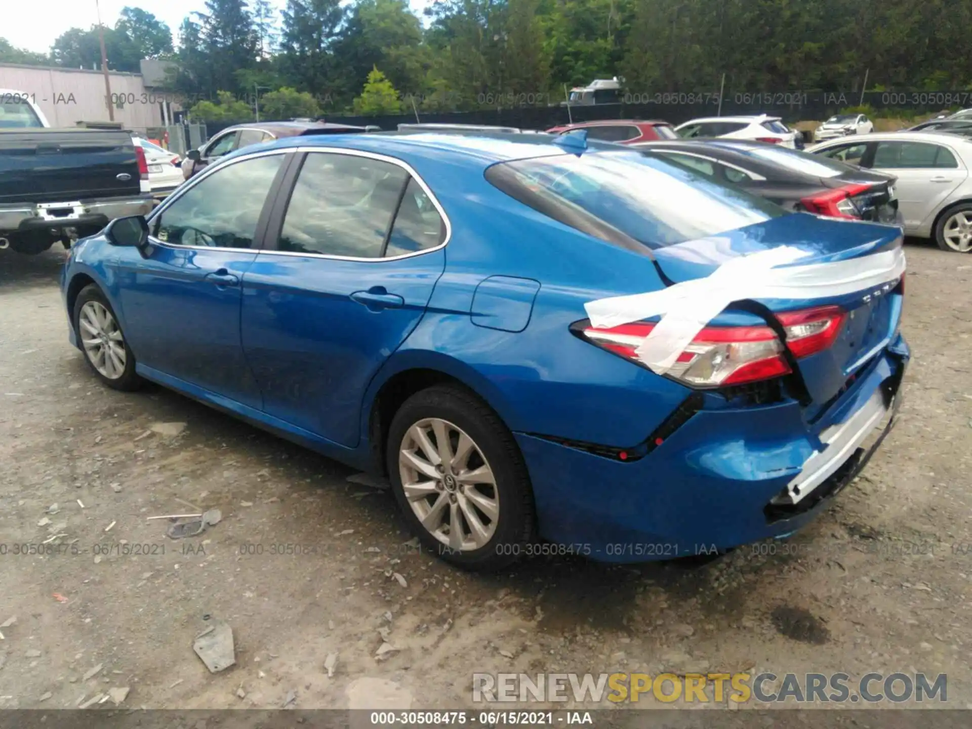 3 Photograph of a damaged car 4T1B11HK4KU223537 TOYOTA CAMRY 2019