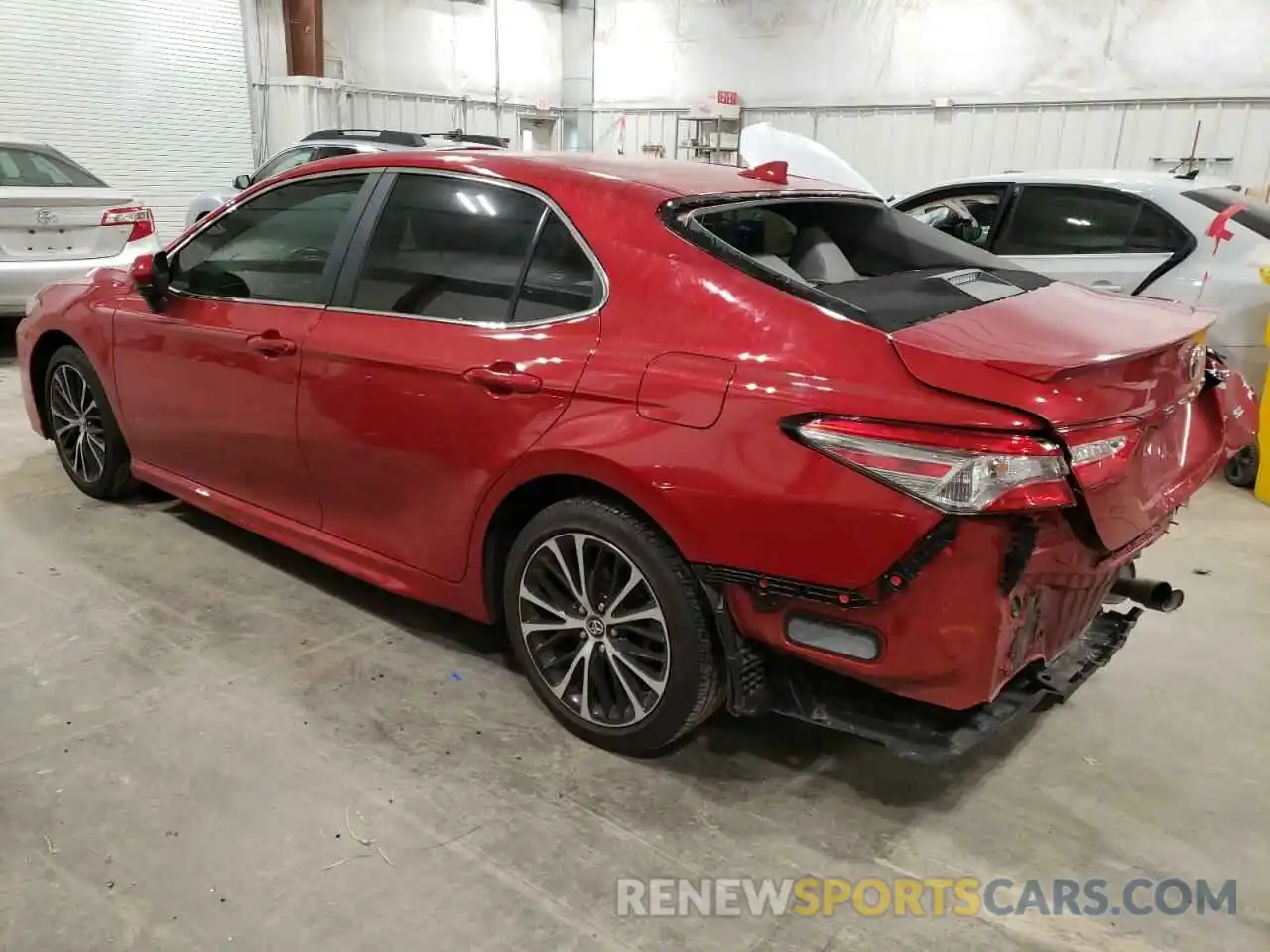 2 Photograph of a damaged car 4T1B11HK4KU225031 TOYOTA CAMRY 2019