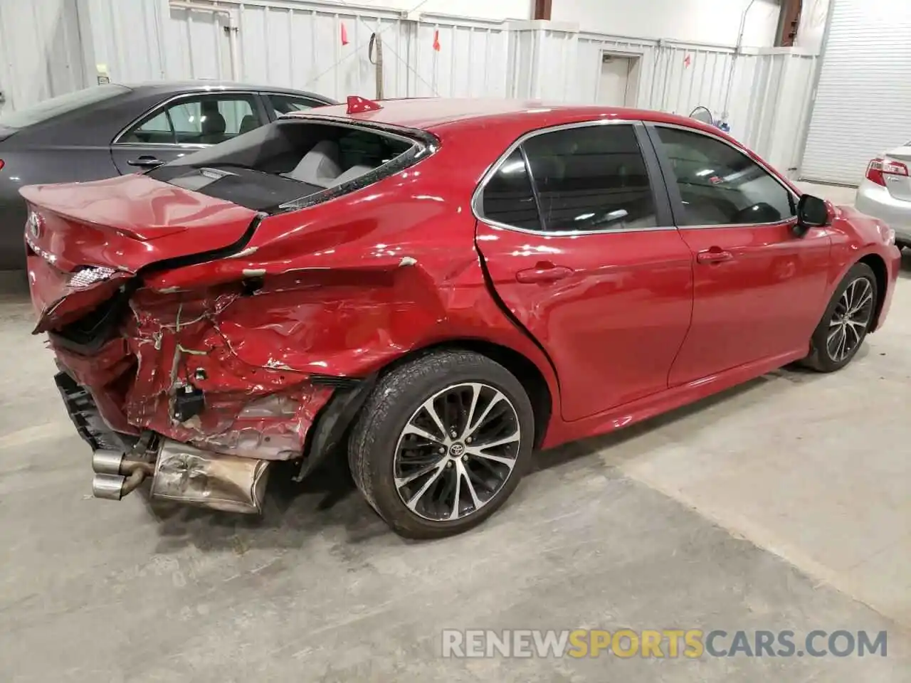 3 Photograph of a damaged car 4T1B11HK4KU225031 TOYOTA CAMRY 2019