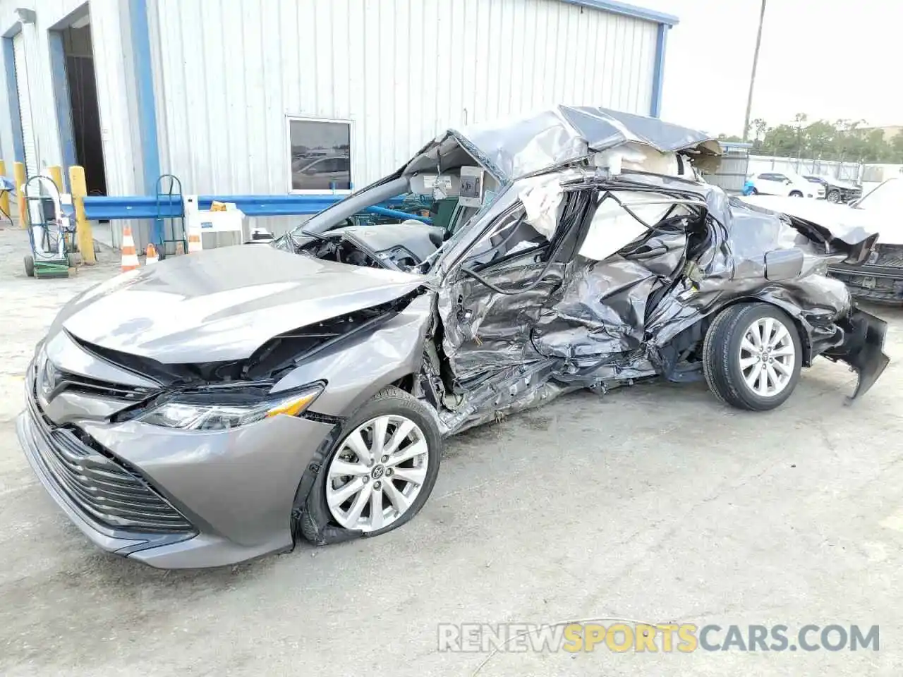 2 Photograph of a damaged car 4T1B11HK4KU225904 TOYOTA CAMRY 2019