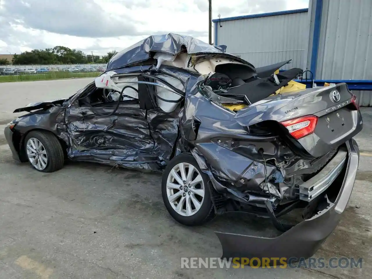 3 Photograph of a damaged car 4T1B11HK4KU225904 TOYOTA CAMRY 2019