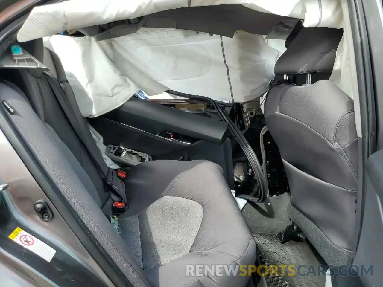 6 Photograph of a damaged car 4T1B11HK4KU225904 TOYOTA CAMRY 2019