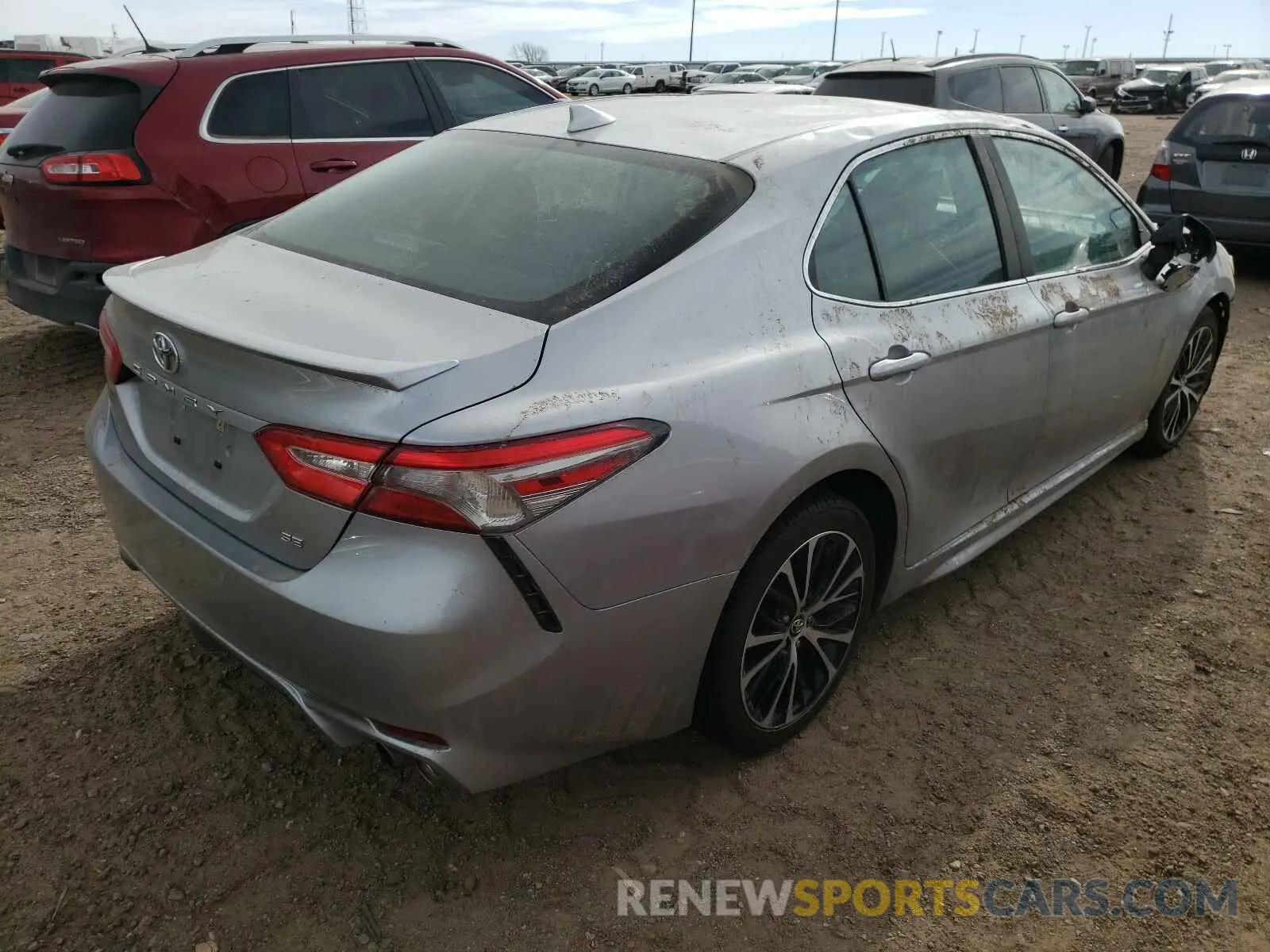 4 Photograph of a damaged car 4T1B11HK4KU229841 TOYOTA CAMRY 2019