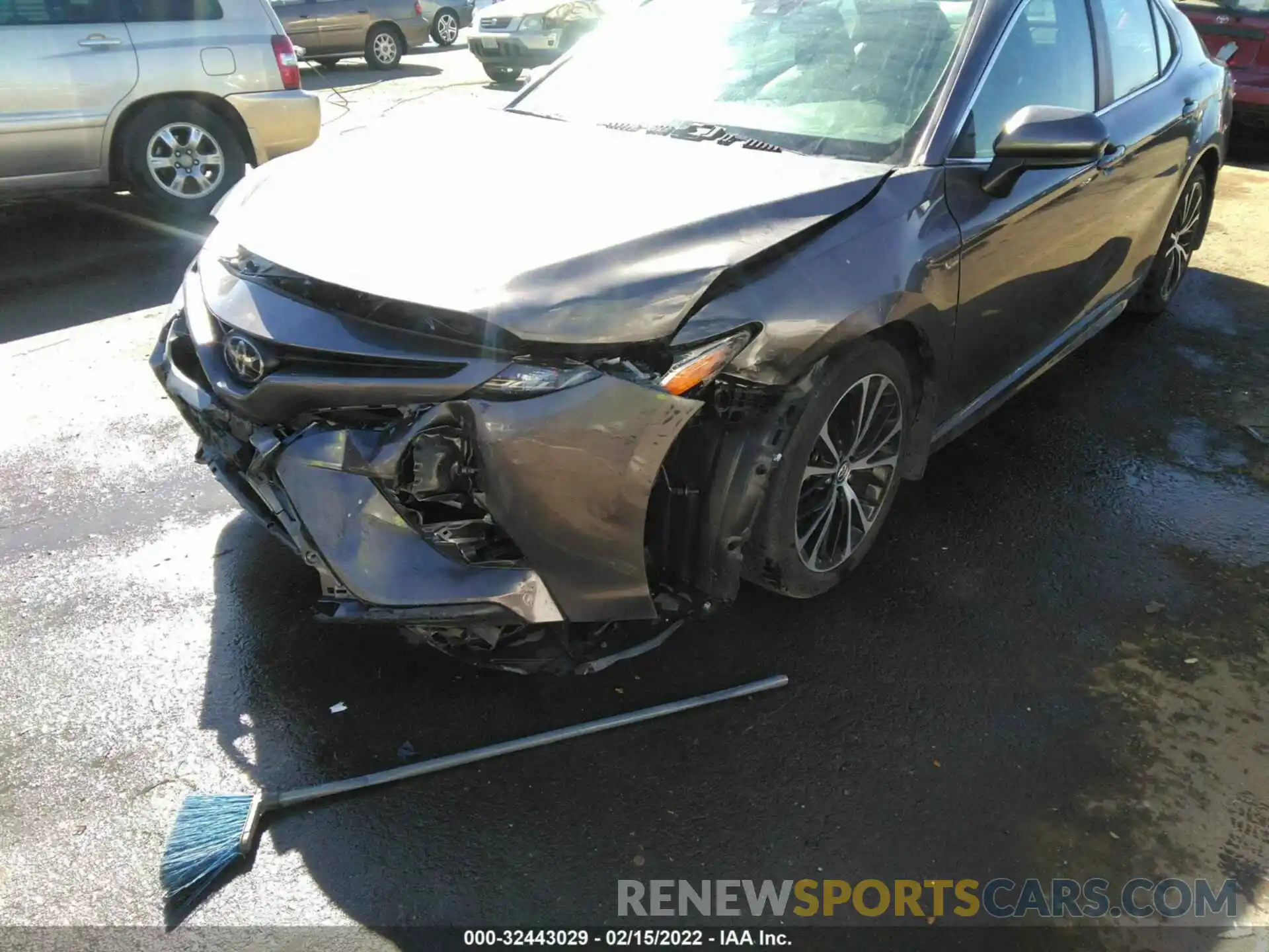 6 Photograph of a damaged car 4T1B11HK4KU230178 TOYOTA CAMRY 2019