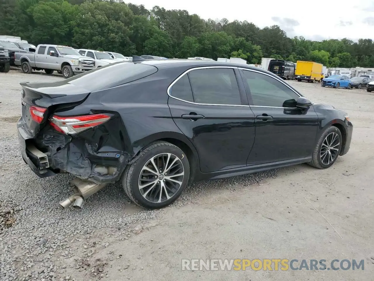 3 Photograph of a damaged car 4T1B11HK4KU230651 TOYOTA CAMRY 2019