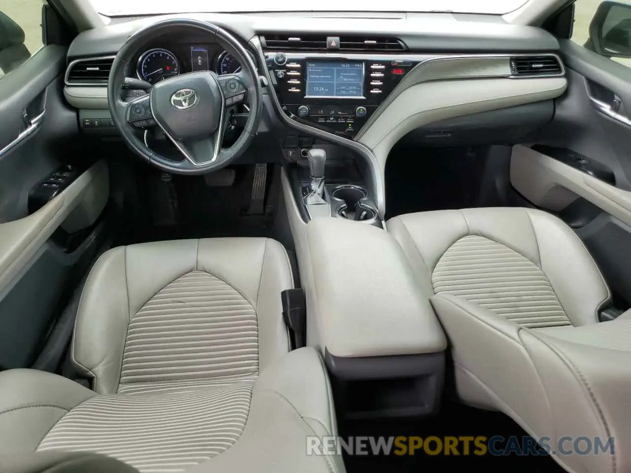 8 Photograph of a damaged car 4T1B11HK4KU230651 TOYOTA CAMRY 2019