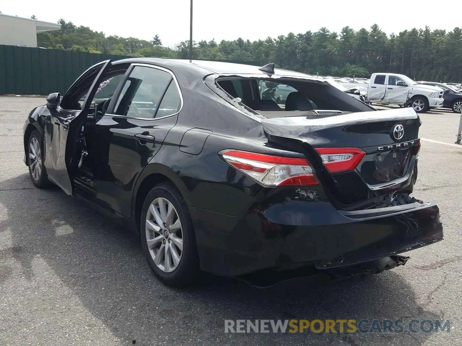 3 Photograph of a damaged car 4T1B11HK4KU230794 TOYOTA CAMRY 2019