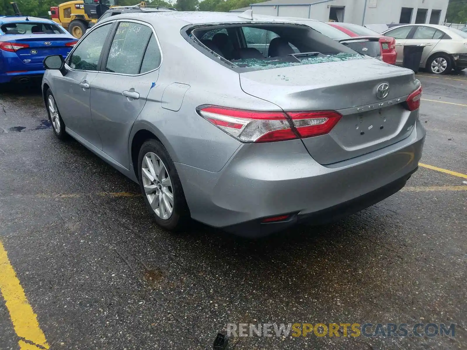 3 Photograph of a damaged car 4T1B11HK4KU239091 TOYOTA CAMRY 2019