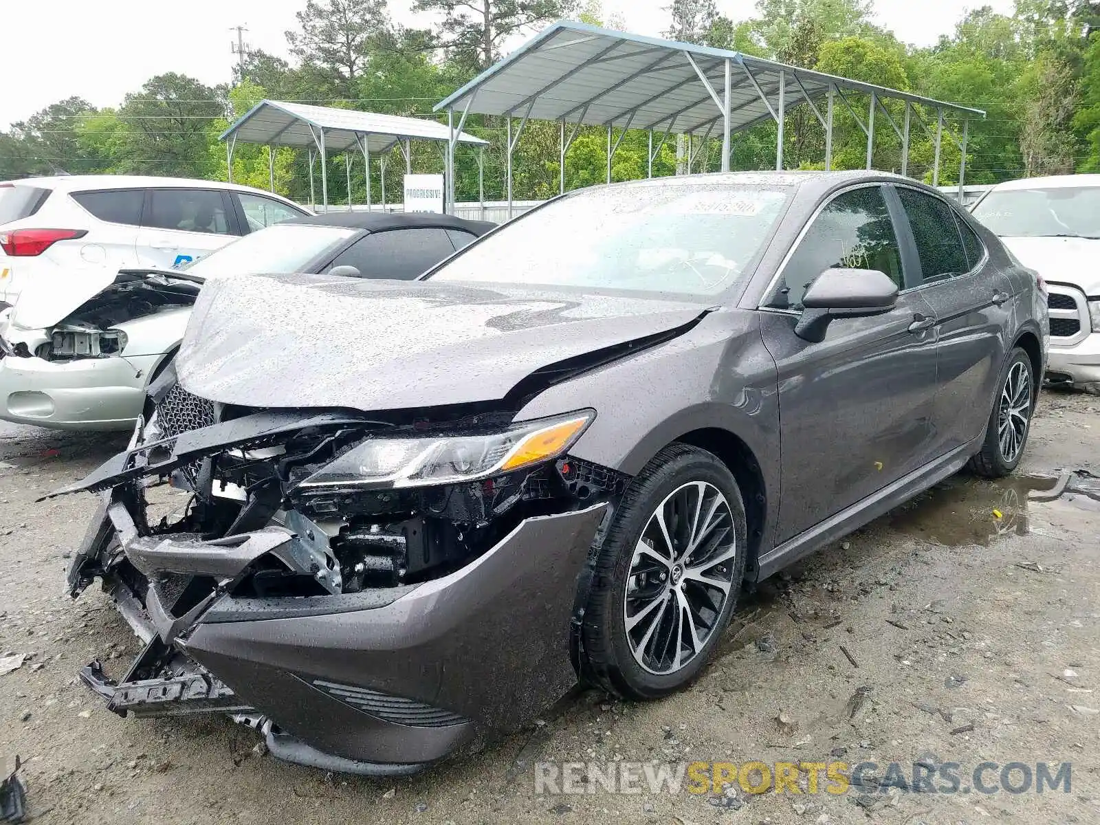 2 Photograph of a damaged car 4T1B11HK4KU239317 TOYOTA CAMRY 2019