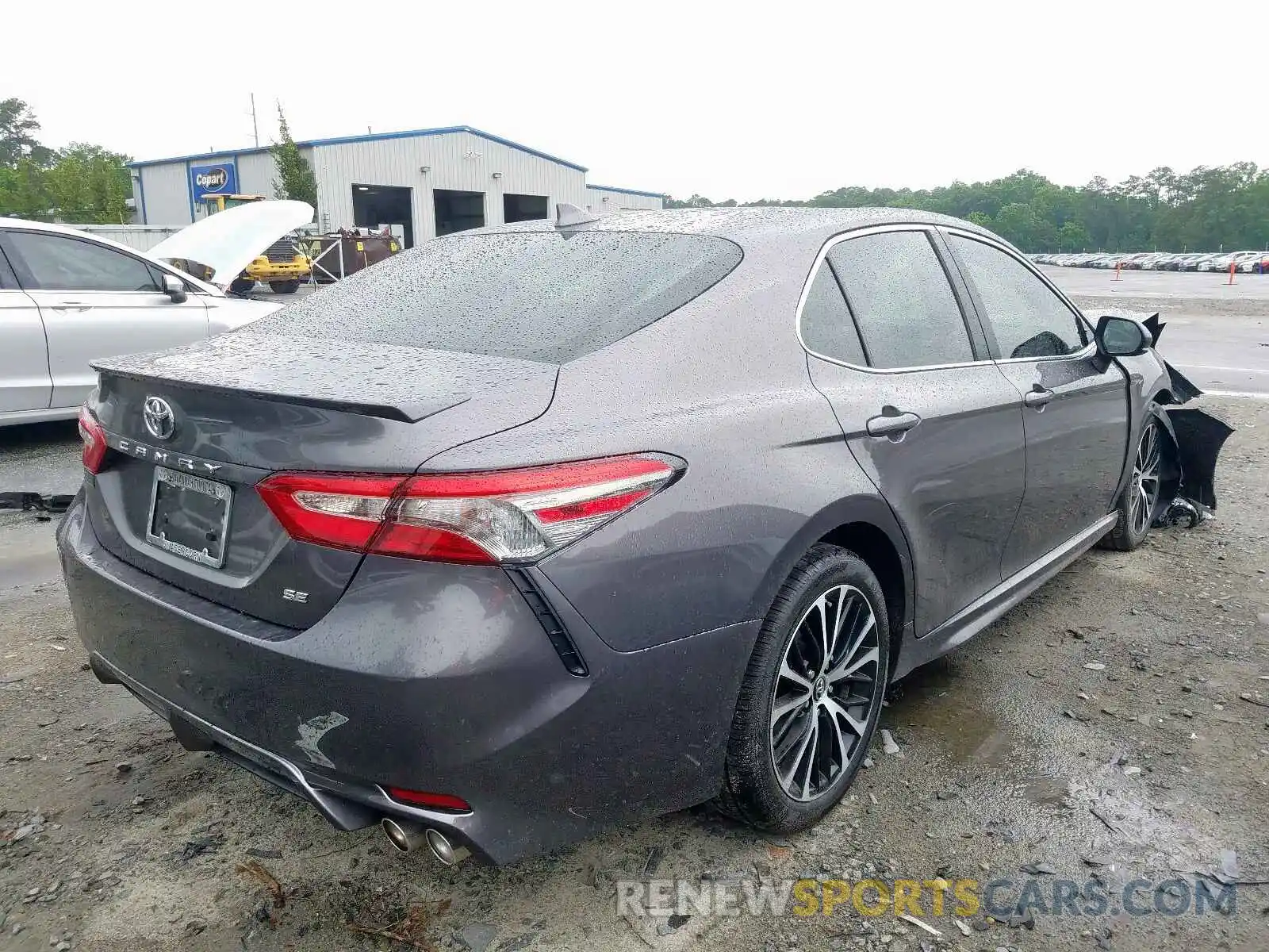 4 Photograph of a damaged car 4T1B11HK4KU239317 TOYOTA CAMRY 2019