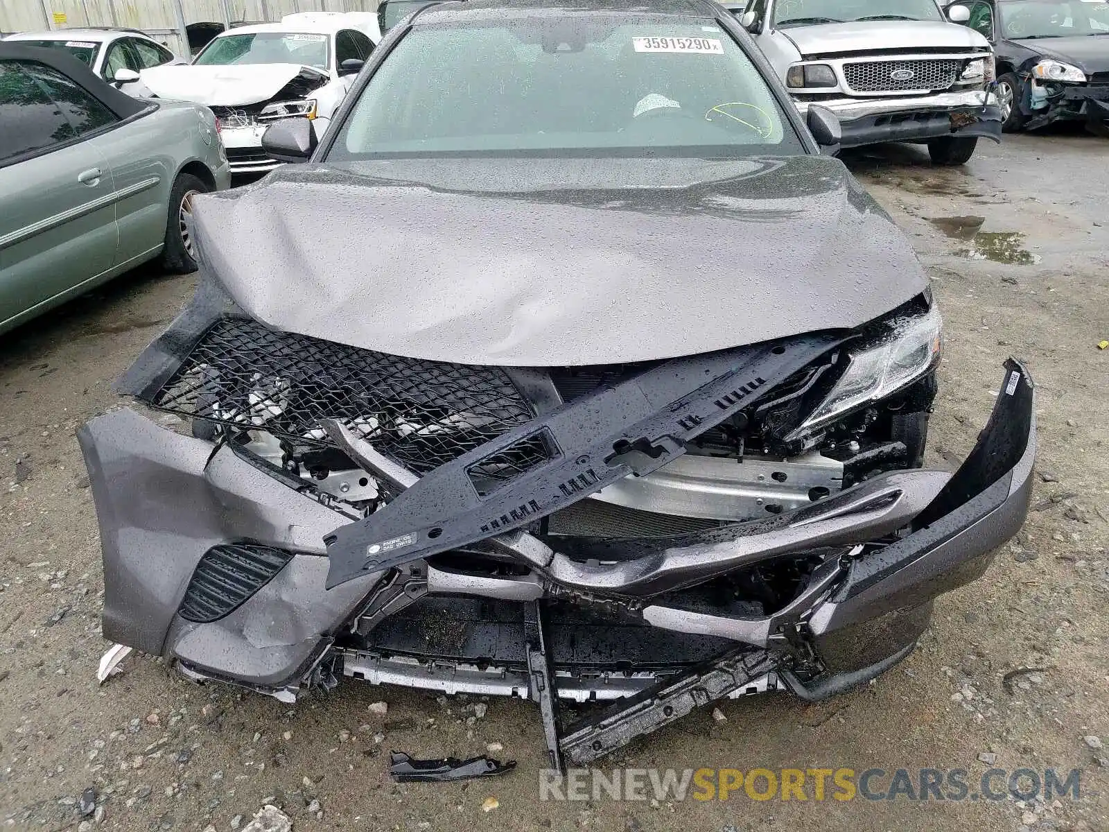 9 Photograph of a damaged car 4T1B11HK4KU239317 TOYOTA CAMRY 2019