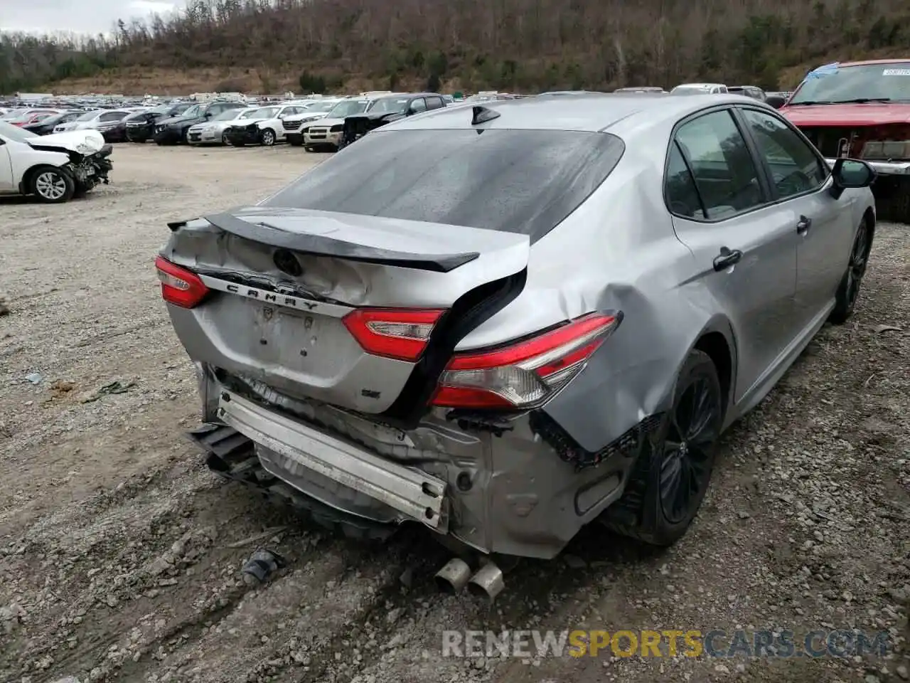 4 Photograph of a damaged car 4T1B11HK4KU243223 TOYOTA CAMRY 2019