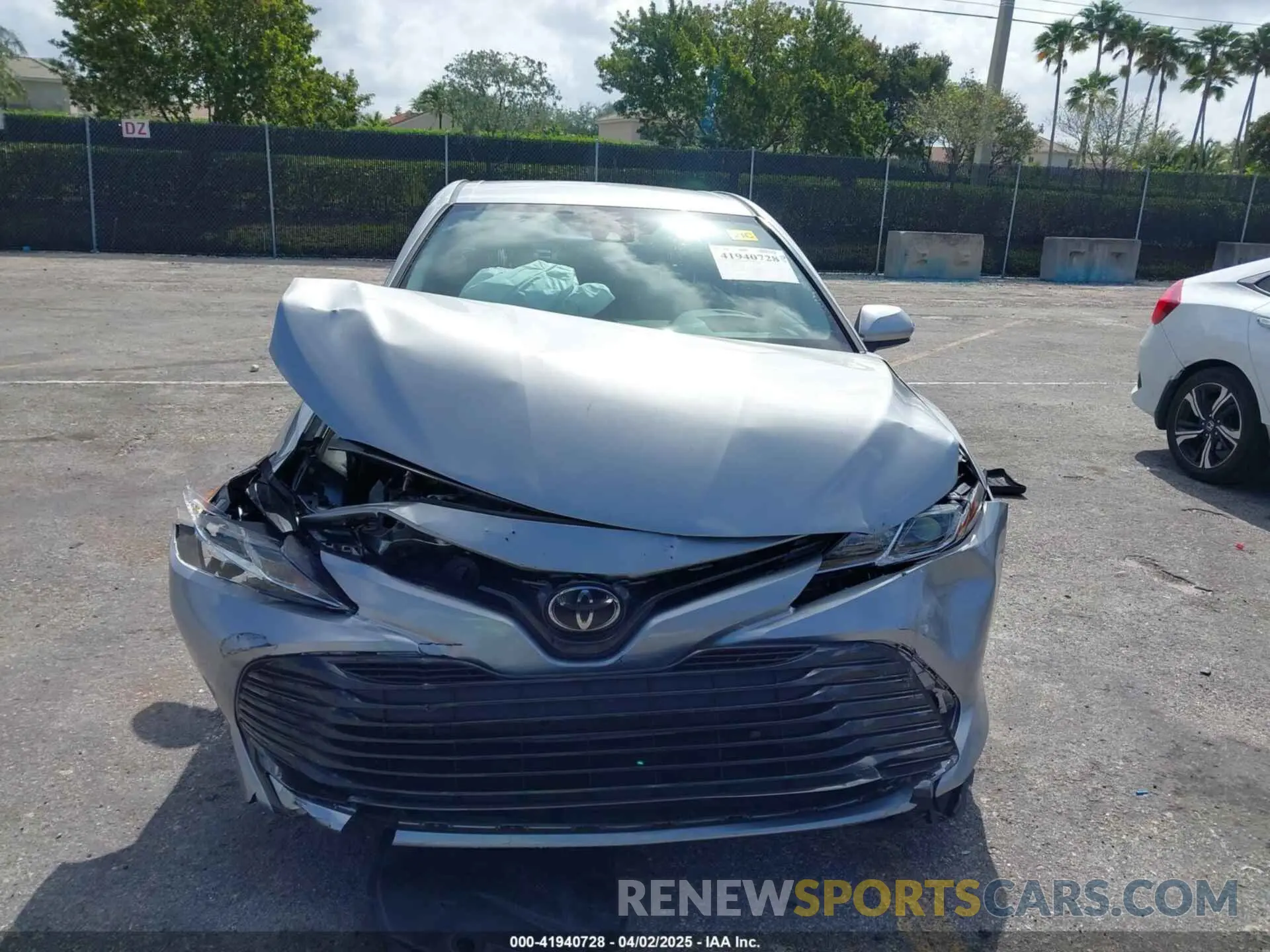 12 Photograph of a damaged car 4T1B11HK4KU249720 TOYOTA CAMRY 2019