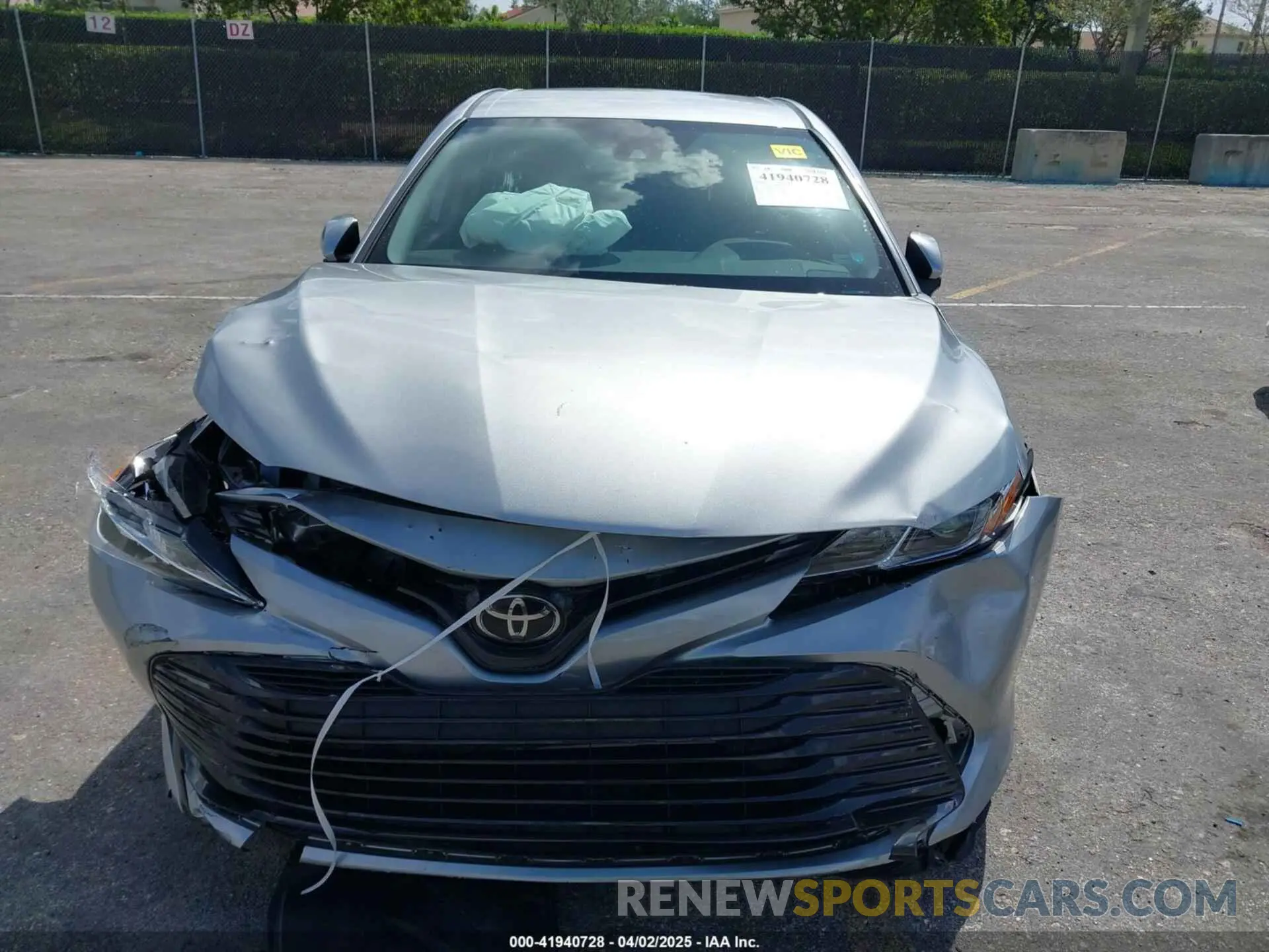 6 Photograph of a damaged car 4T1B11HK4KU249720 TOYOTA CAMRY 2019