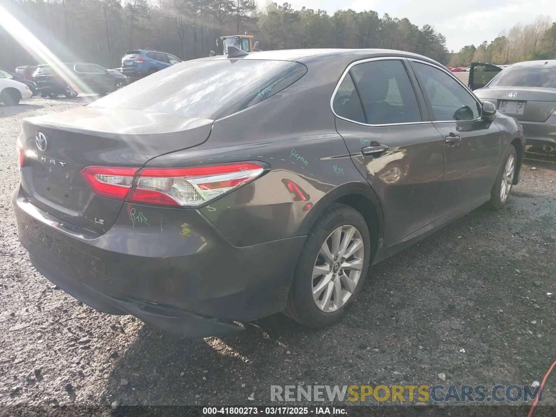 4 Photograph of a damaged car 4T1B11HK4KU251869 TOYOTA CAMRY 2019