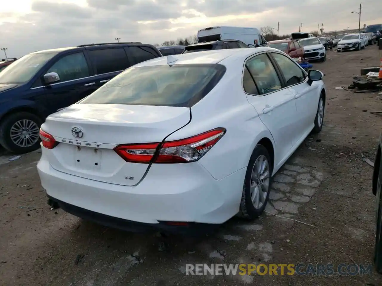 4 Photograph of a damaged car 4T1B11HK4KU253007 TOYOTA CAMRY 2019