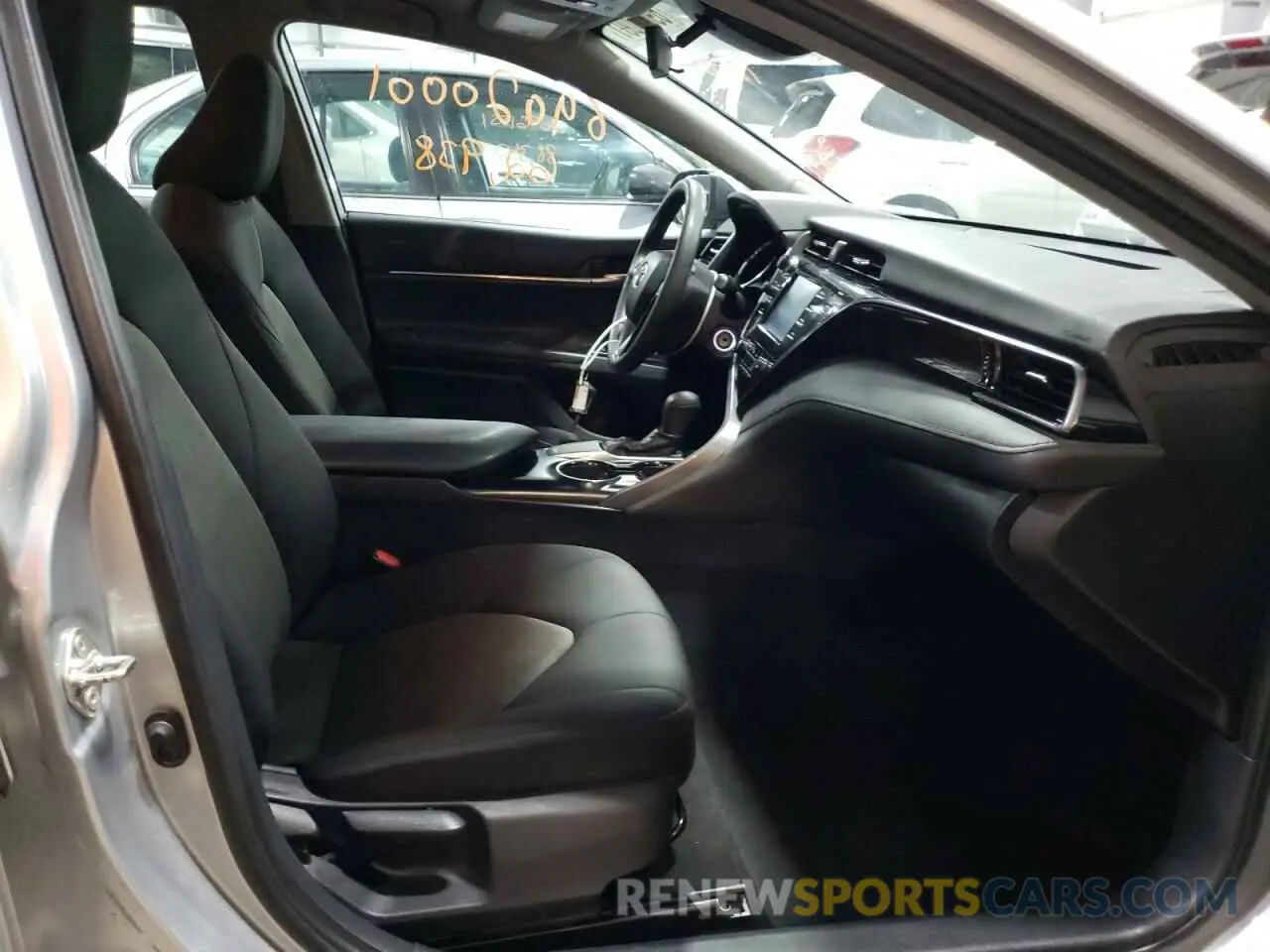 5 Photograph of a damaged car 4T1B11HK4KU253671 TOYOTA CAMRY 2019