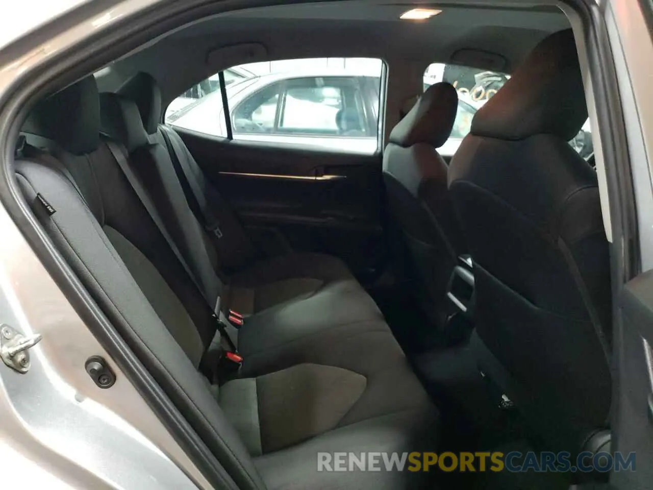 6 Photograph of a damaged car 4T1B11HK4KU253671 TOYOTA CAMRY 2019