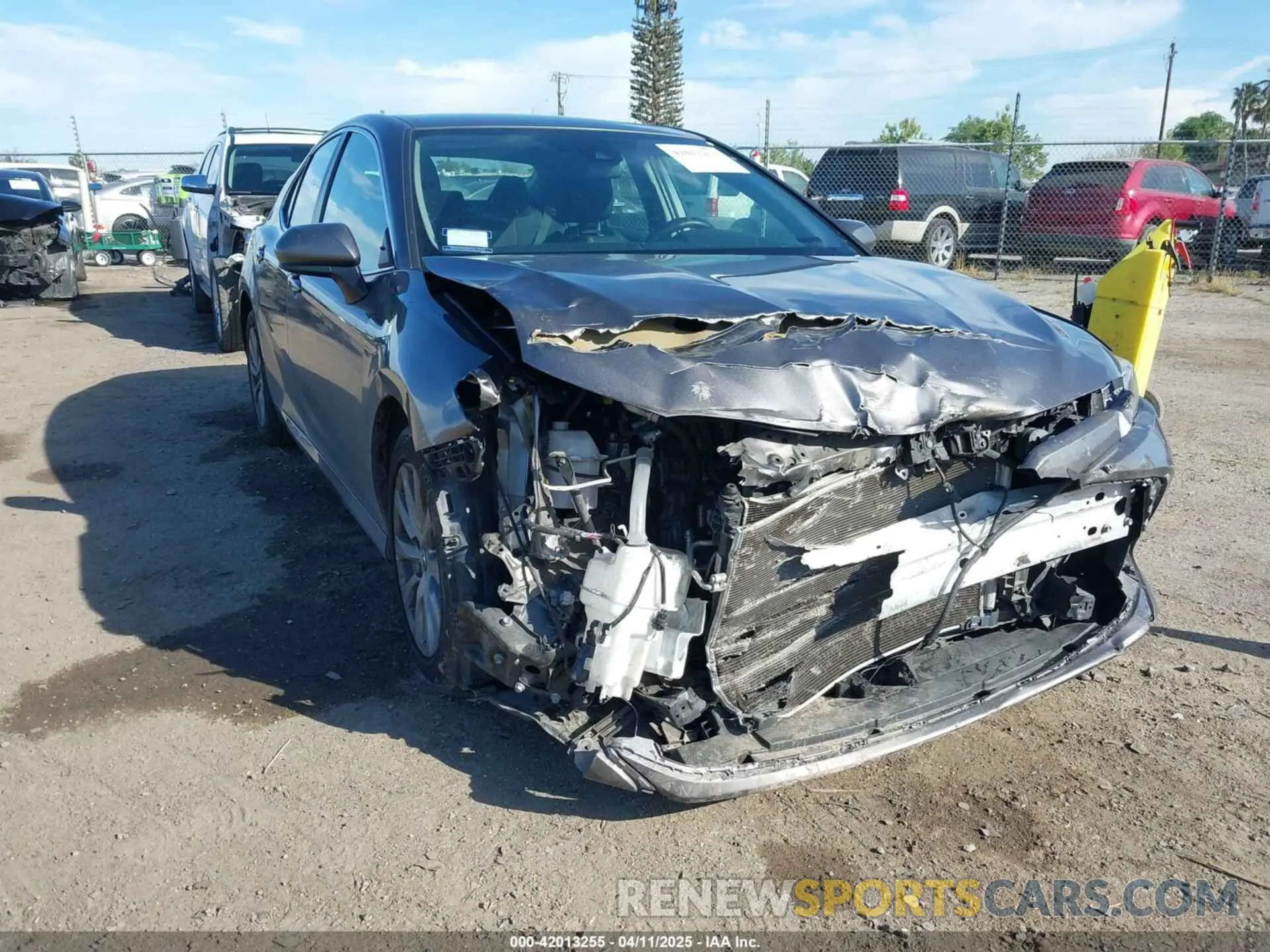 1 Photograph of a damaged car 4T1B11HK4KU254853 TOYOTA CAMRY 2019
