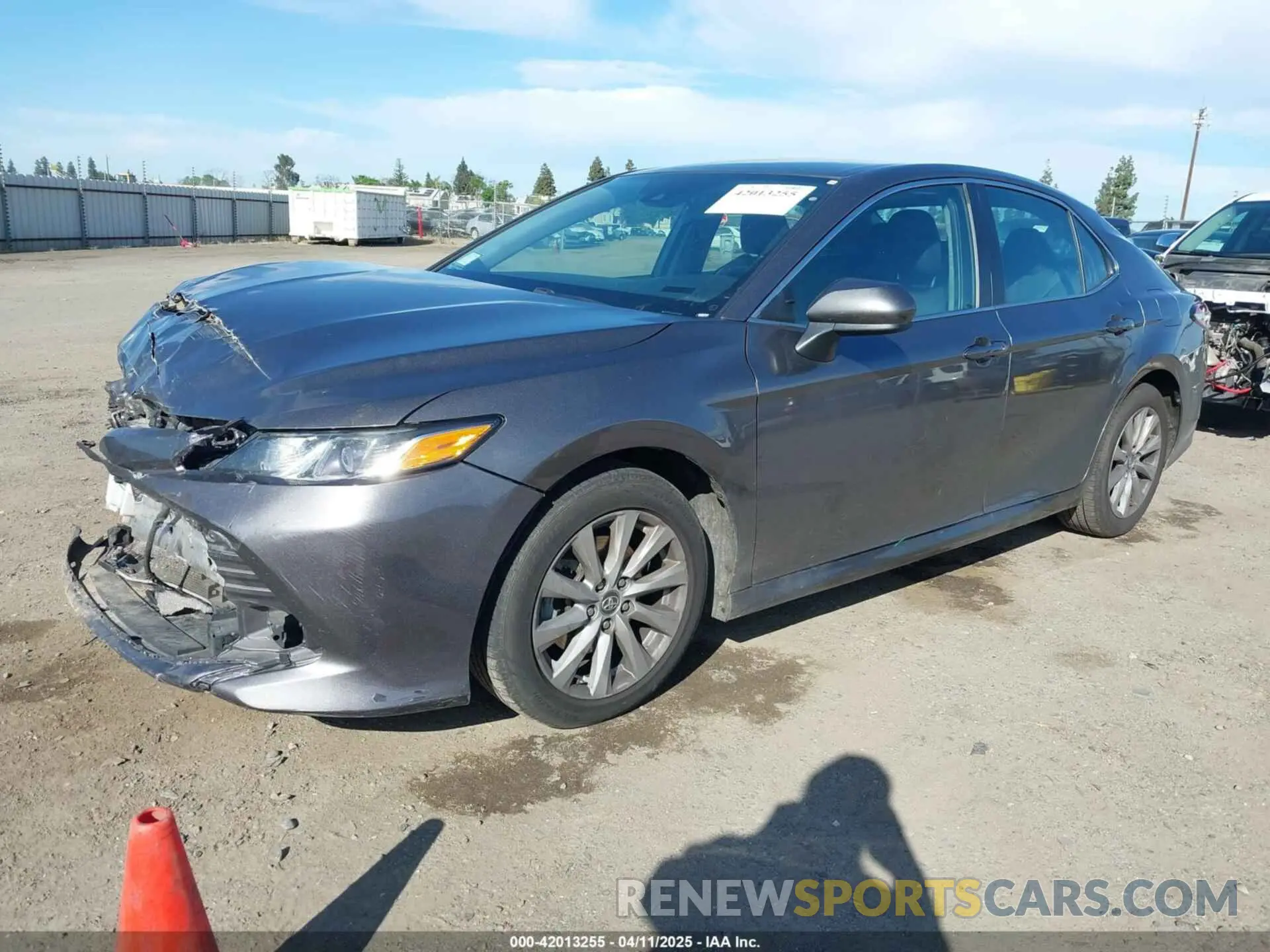 14 Photograph of a damaged car 4T1B11HK4KU254853 TOYOTA CAMRY 2019