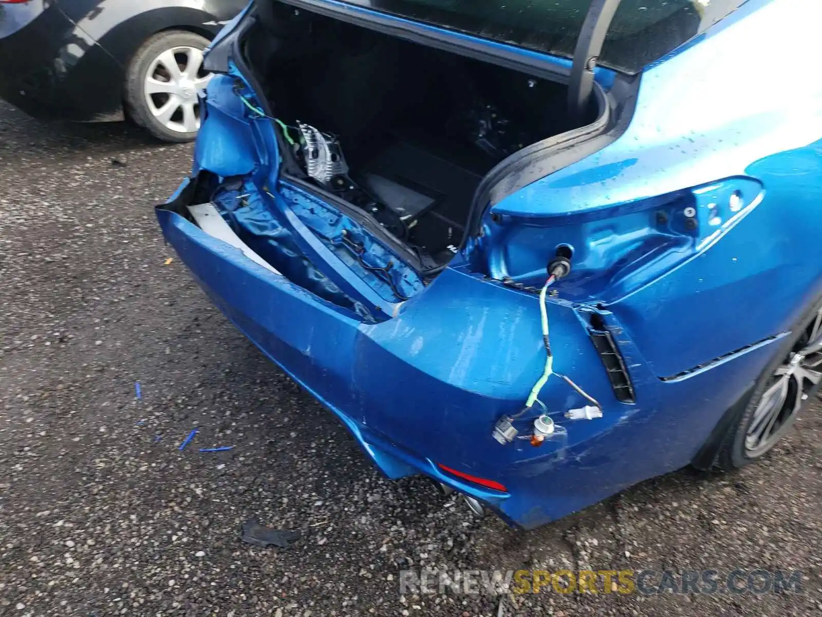 9 Photograph of a damaged car 4T1B11HK4KU257218 TOYOTA CAMRY 2019