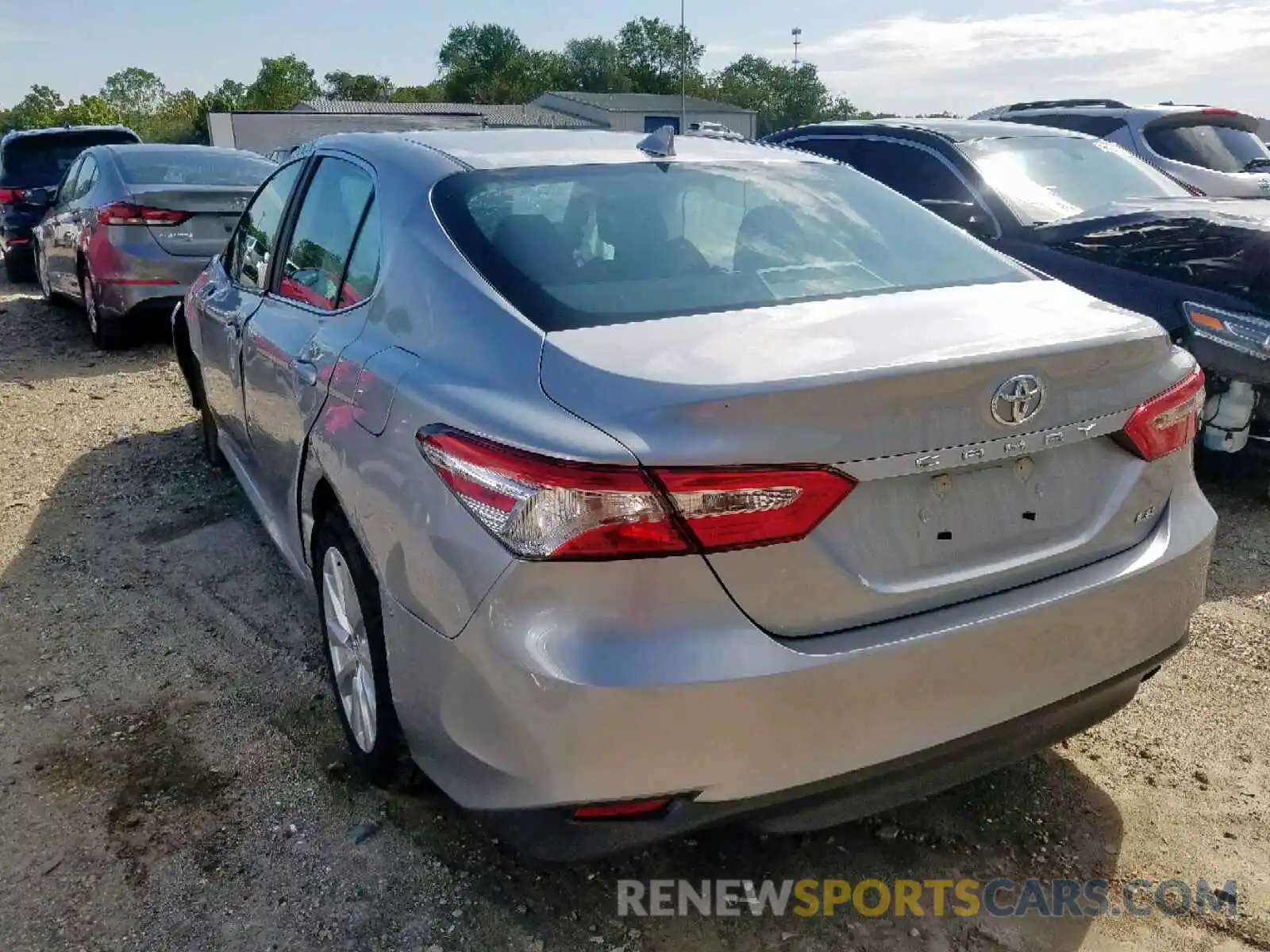 3 Photograph of a damaged car 4T1B11HK4KU258417 TOYOTA CAMRY 2019