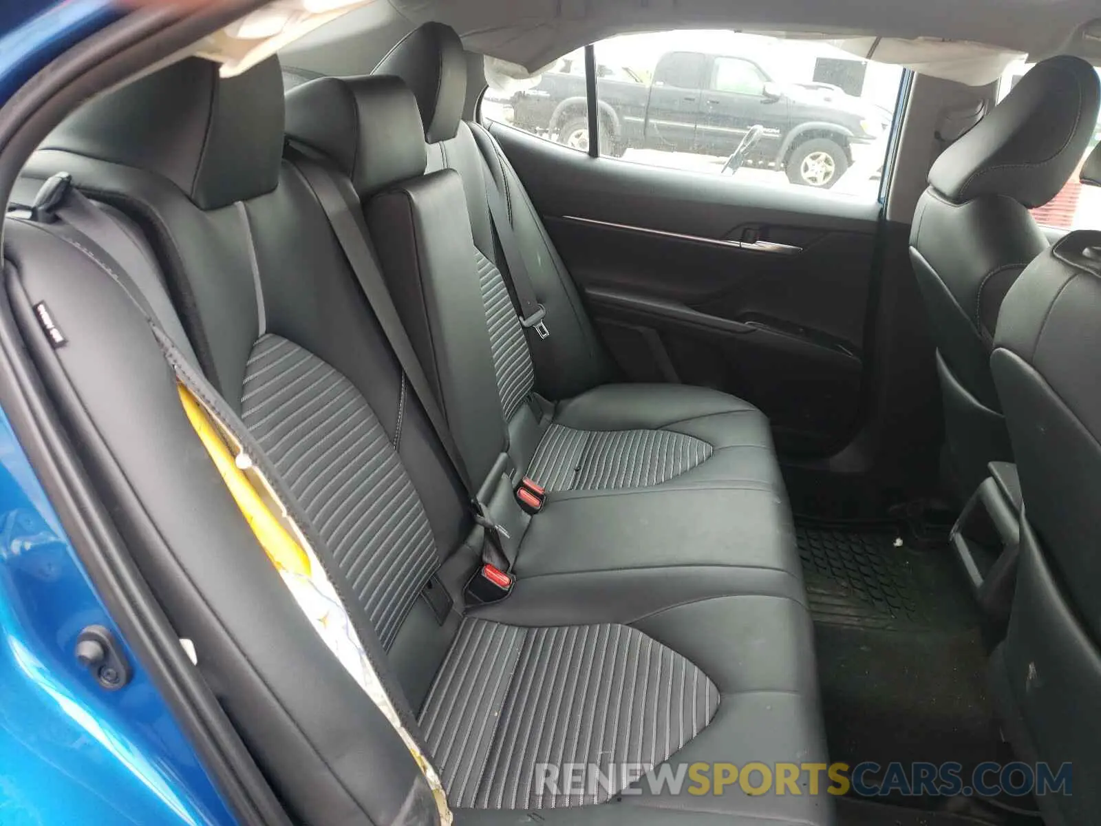 6 Photograph of a damaged car 4T1B11HK4KU259812 TOYOTA CAMRY 2019