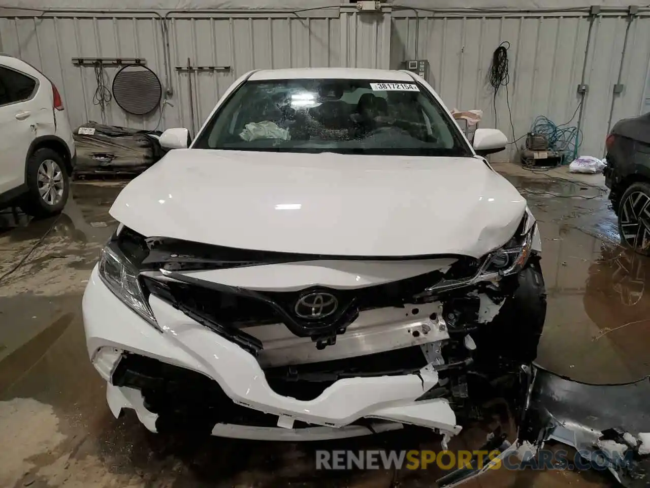 5 Photograph of a damaged car 4T1B11HK4KU260667 TOYOTA CAMRY 2019