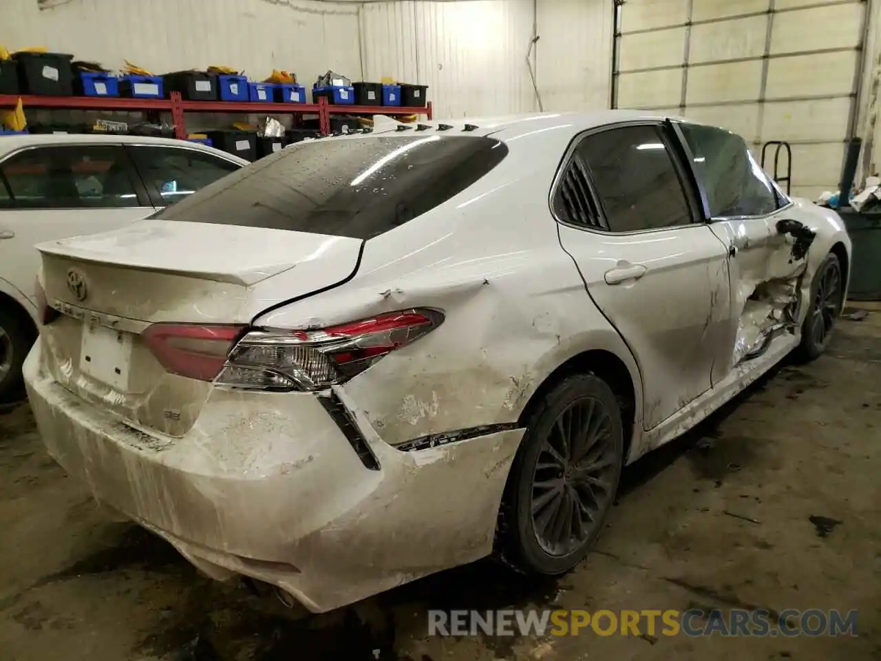 4 Photograph of a damaged car 4T1B11HK4KU261740 TOYOTA CAMRY 2019