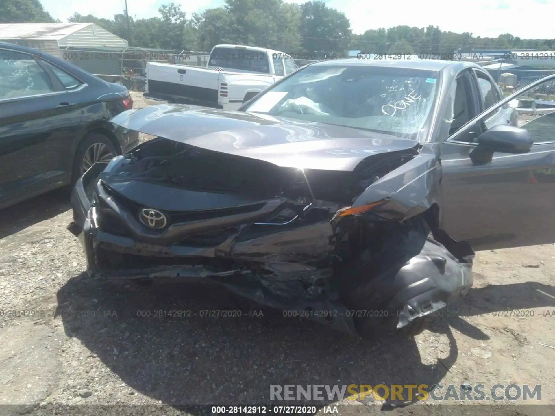 6 Photograph of a damaged car 4T1B11HK4KU265805 TOYOTA CAMRY 2019