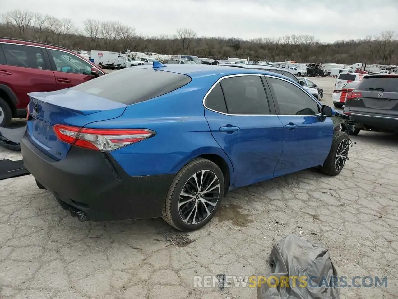 3 Photograph of a damaged car 4T1B11HK4KU271619 TOYOTA CAMRY 2019